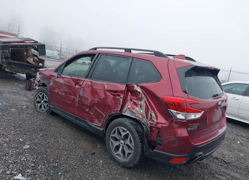 Photo 3 of 2020 Subaru Forester PREMIUM (VIN JF2SKAJC5LH472896)