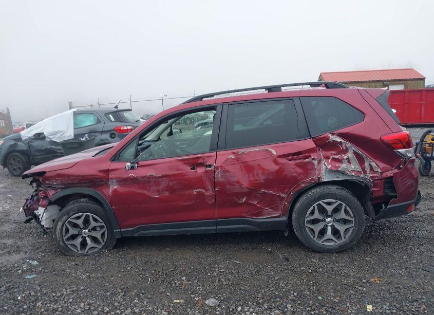 Photo 6 of 2020 Subaru Forester PREMIUM (VIN JF2SKAJC5LH472896)