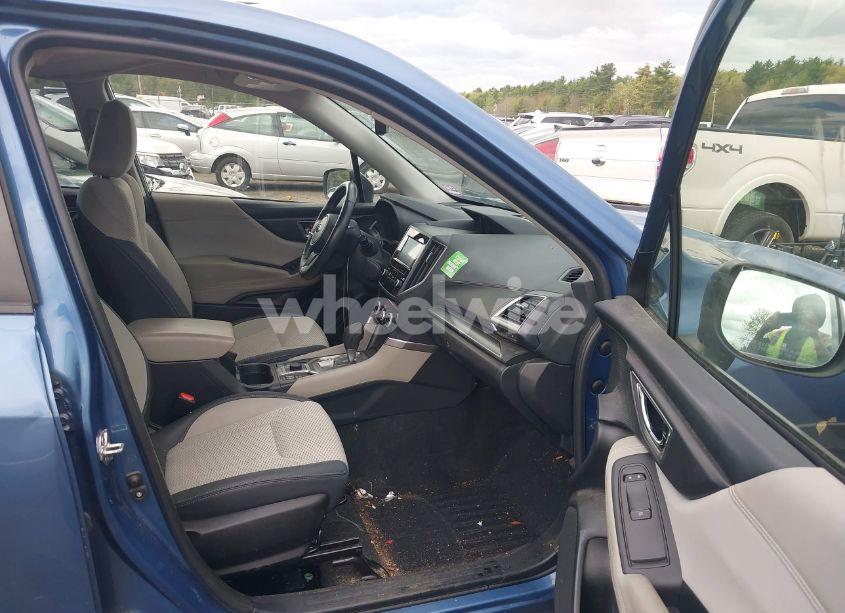 Photo 5 of 2021 Subaru Forester PREMIUM (VIN JF2SKAJC5MH436675)