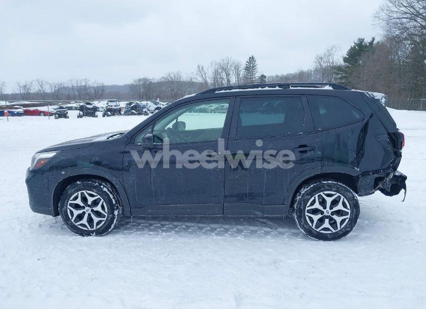 Photo 15 of 2021 Subaru Forester PREMIUM (VIN JF2SKAJC5MH510158)