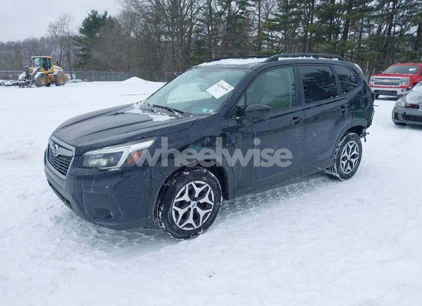 Photo 2 of 2021 Subaru Forester PREMIUM (VIN JF2SKAJC5MH510158)