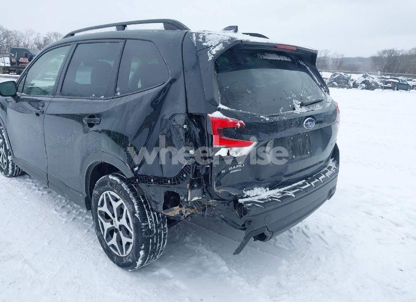 Photo 6 of 2021 Subaru Forester PREMIUM (VIN JF2SKAJC5MH510158)