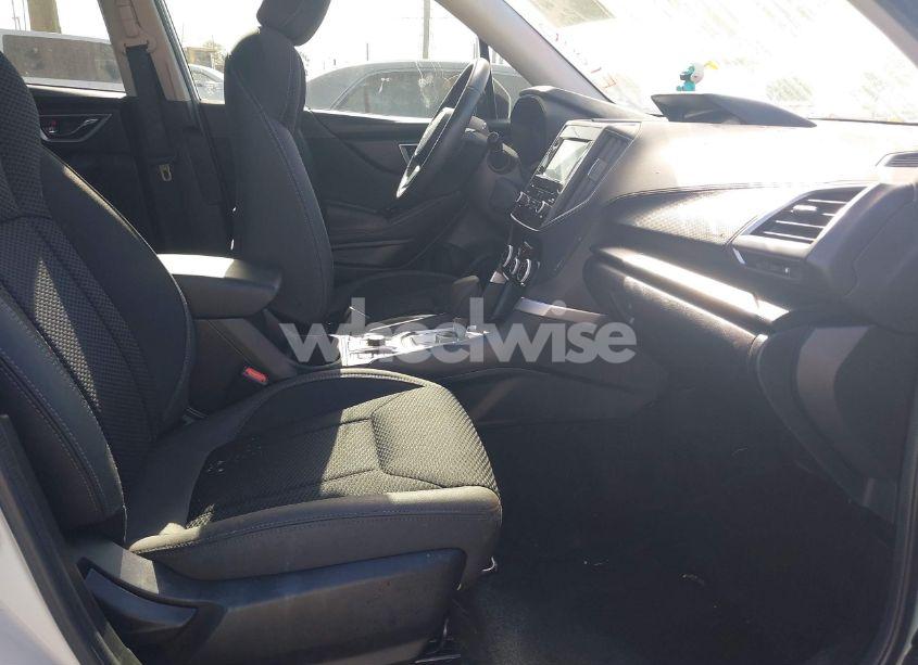 Photo 5 of 2021 Subaru Forester PREMIUM (VIN JF2SKAJC6MH558140)