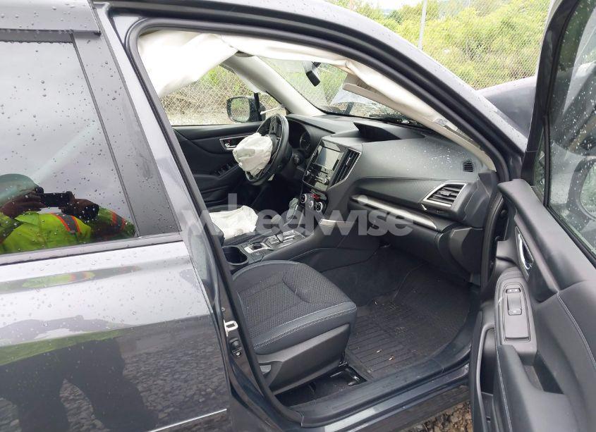 Photo 5 of 2021 Subaru Forester PREMIUM (VIN JF2SKAJC6MH561359)