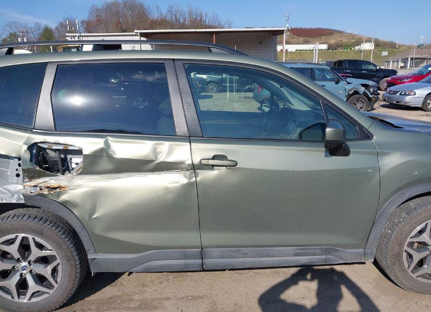 Photo 14 of 2020 Subaru Forester PREMIUM (VIN JF2SKAJC7LH481213)