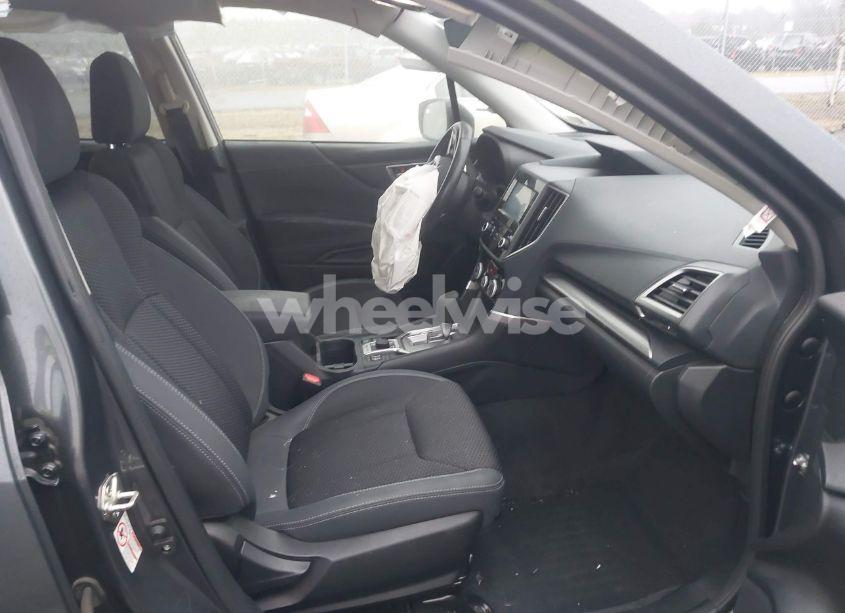 Photo 5 of 2020 Subaru Forester PREMIUM (VIN JF2SKAJC7LH518650)