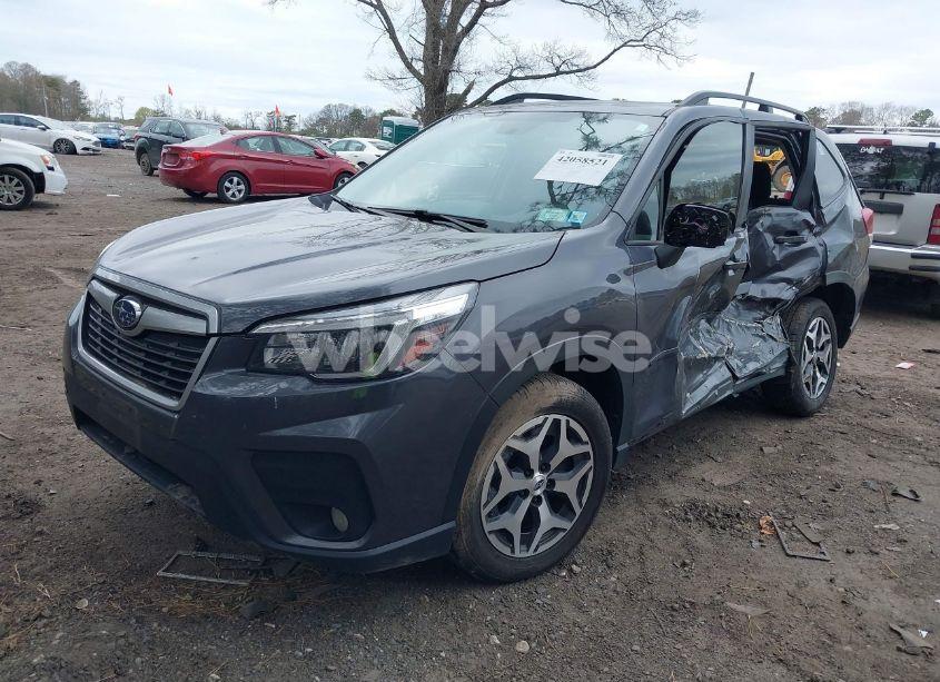 Photo 2 of 2021 Subaru Forester PREMIUM (VIN JF2SKAJC7MH473873)
