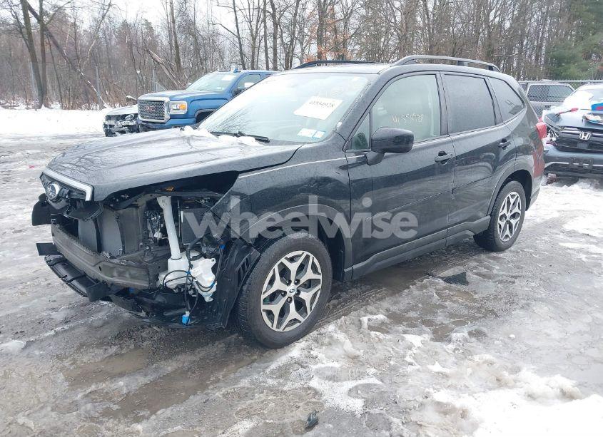 Photo 2 of 2021 Subaru Forester PREMIUM (VIN JF2SKAJC7MH504698)