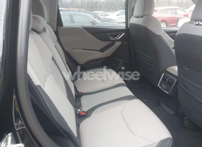 Photo 8 of 2021 Subaru Forester PREMIUM (VIN JF2SKAJC7MH504698)