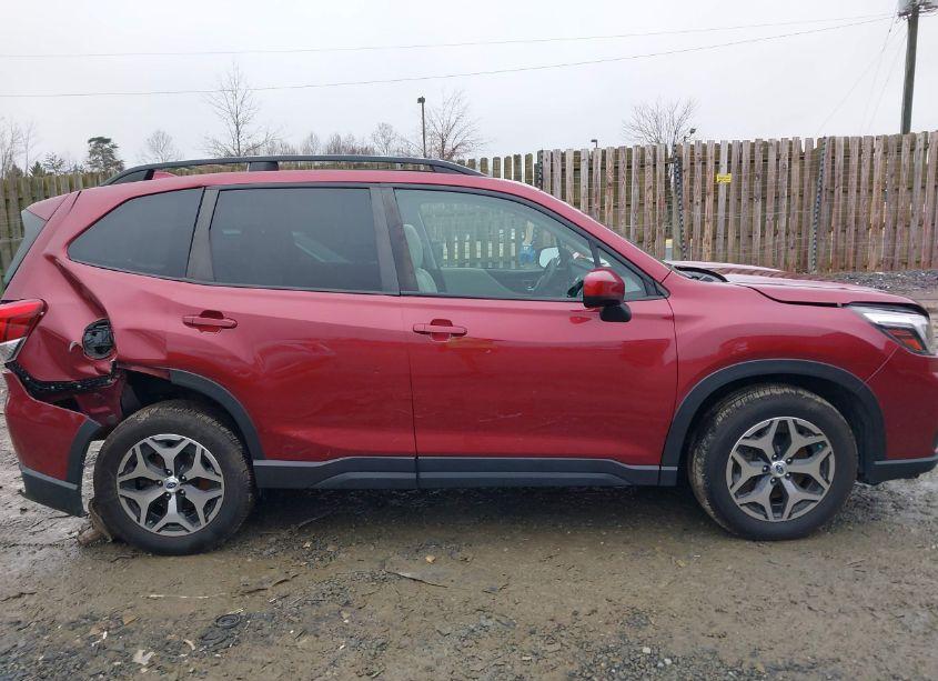 Photo 14 of 2021 Subaru Forester PREMIUM (VIN JF2SKAJC7MH592331)