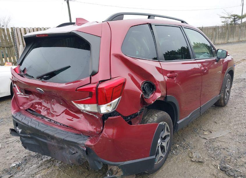 Photo 4 of 2021 Subaru Forester PREMIUM (VIN JF2SKAJC7MH592331)