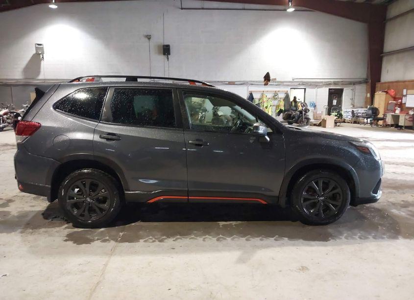 Photo 13 of 2022 Subaru Forester SPORT (VIN JF2SKAJC7NH430085)