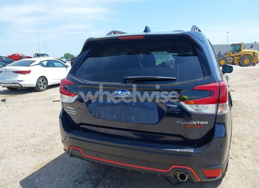 Photo 17 of 2022 Subaru Forester SPORT (VIN JF2SKAJC7NH515850)