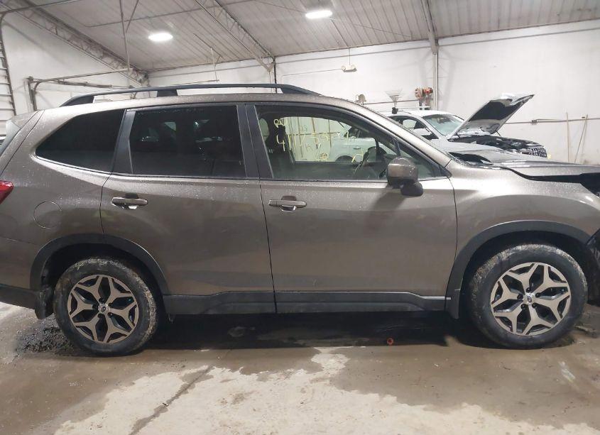 Photo 13 of 2020 Subaru Forester PREMIUM (VIN JF2SKAJC8LH473735)