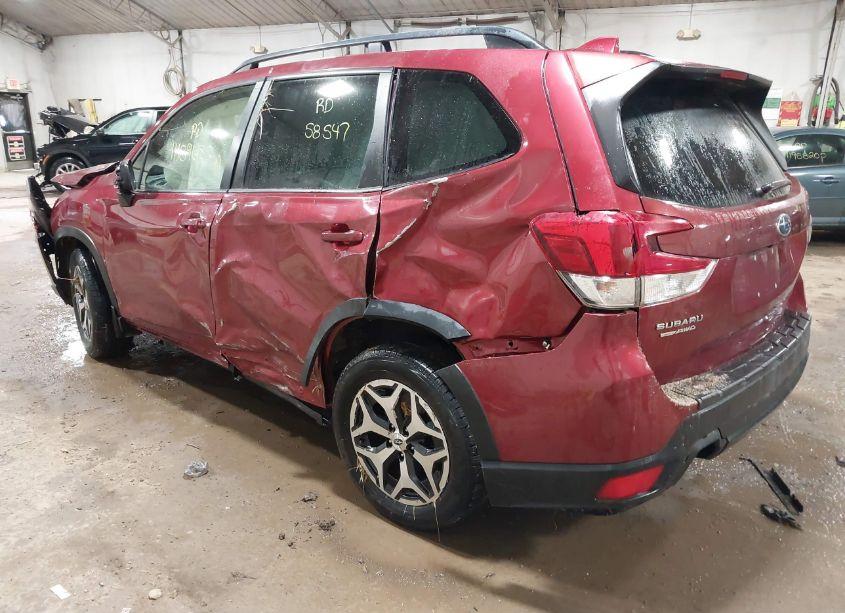 Photo 3 of 2020 Subaru Forester PREMIUM (VIN JF2SKAJC8LH516793)