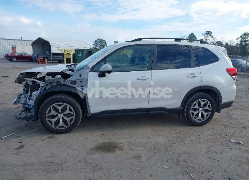 Photo 14 of 2020 Subaru Forester PREMIUM (VIN JF2SKAJC8LH543377)