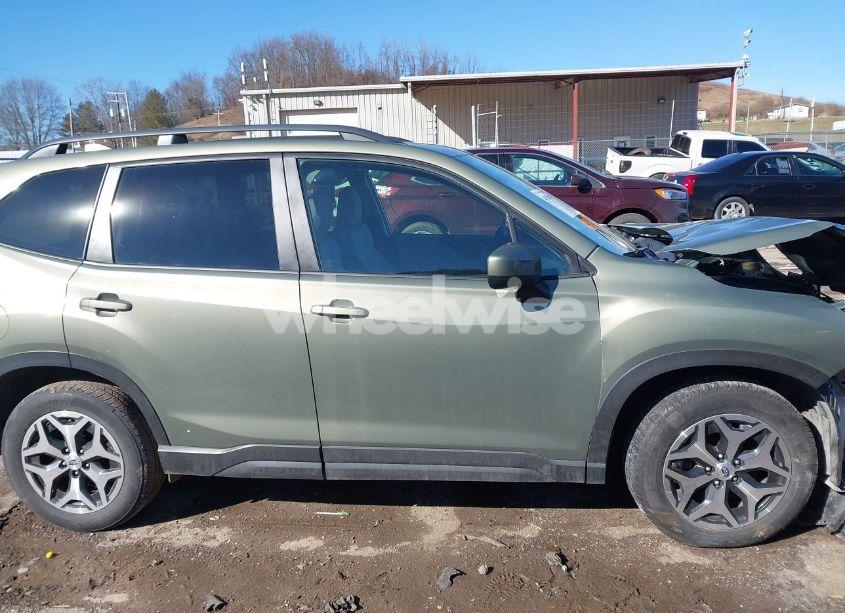 Photo 14 of 2020 Subaru Forester PREMIUM (VIN JF2SKAJC8LH558090)