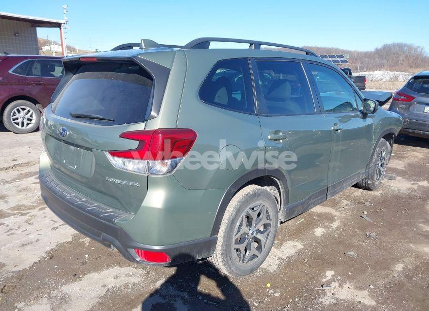 Photo 4 of 2020 Subaru Forester PREMIUM (VIN JF2SKAJC8LH558090)