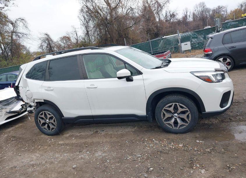 Photo 14 of 2020 Subaru Forester PREMIUM (VIN JF2SKAJC8LH589761)