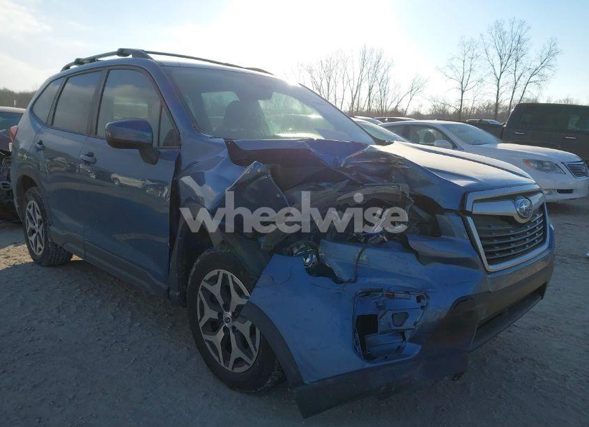 2021 Subaru Forester PREMIUM (VIN JF2SKAJC8MH551304) main photo