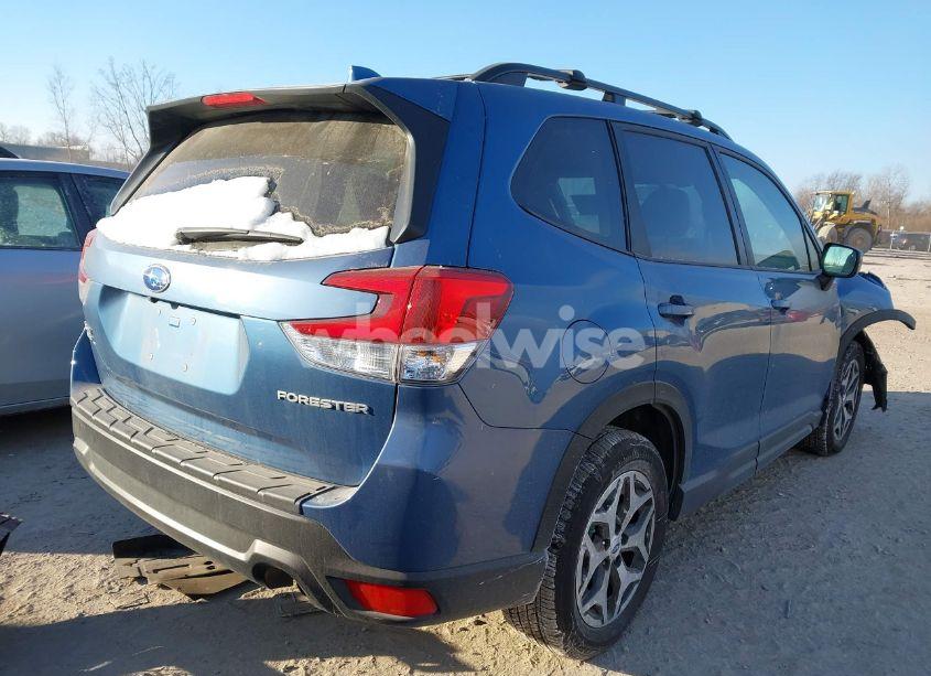 Photo 4 of 2021 Subaru Forester PREMIUM (VIN JF2SKAJC8MH551304)