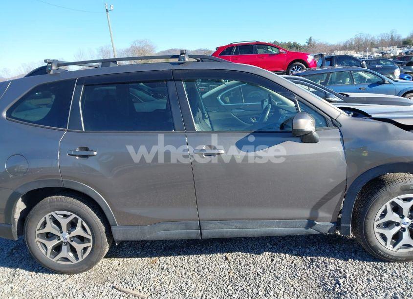 Photo 13 of 2021 Subaru Forester PREMIUM (VIN JF2SKAJC8MH557832)