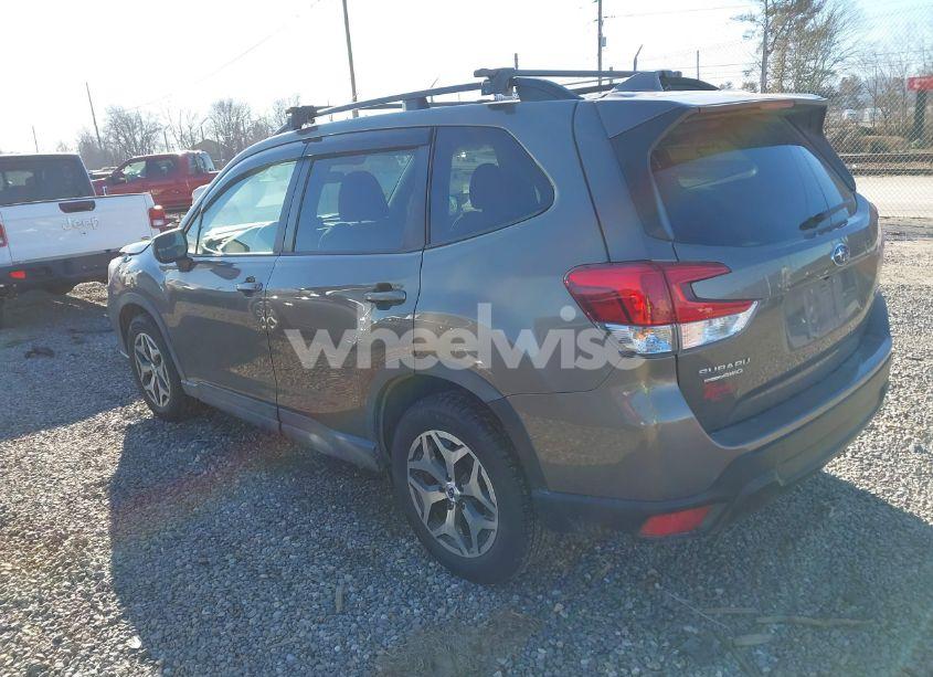 Photo 3 of 2021 Subaru Forester PREMIUM (VIN JF2SKAJC8MH557832)