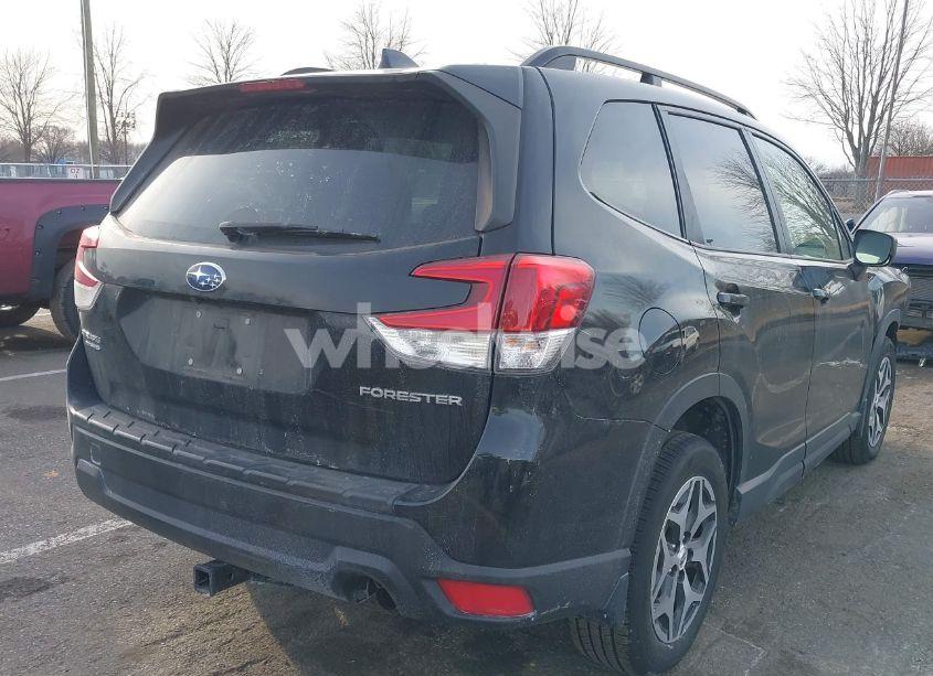 Photo 4 of 2020 Subaru Forester PREMIUM (VIN JF2SKAJC9LH566022)