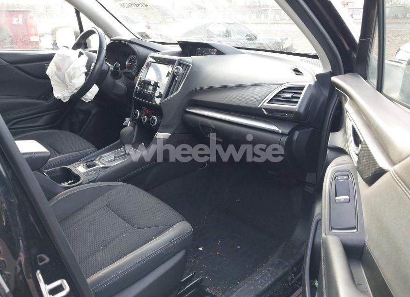 Photo 5 of 2020 Subaru Forester PREMIUM (VIN JF2SKAJC9LH566022)