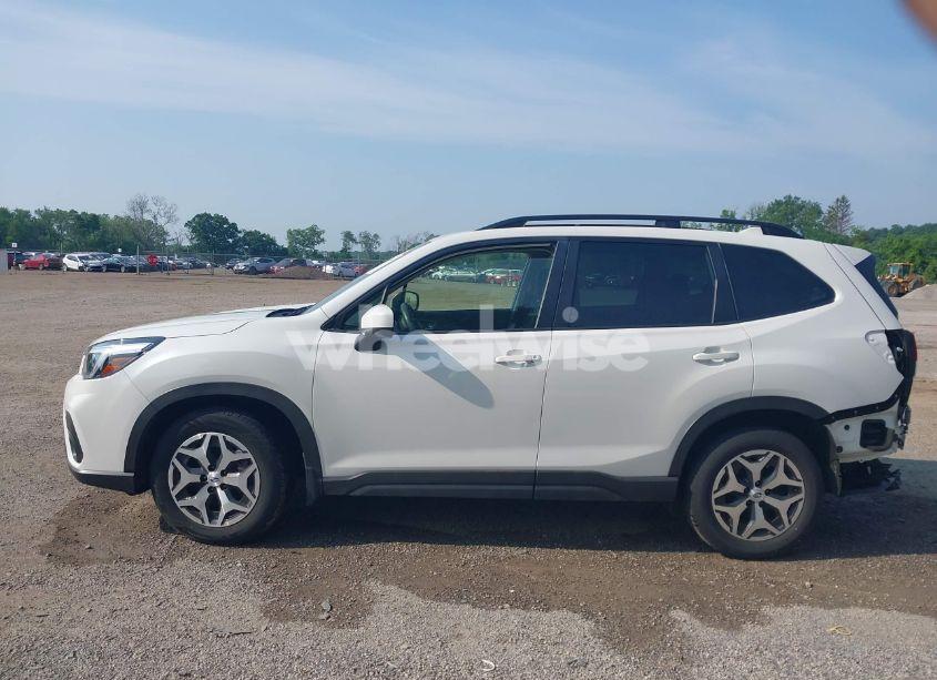 Photo 15 of 2021 Subaru Forester PREMIUM (VIN JF2SKAJC9MH496376)