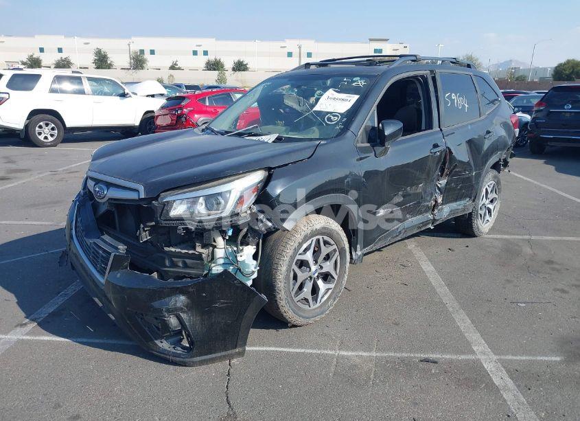 Photo 2 of 2020 Subaru Forester PREMIUM (VIN JF2SKAJCXLH556177)