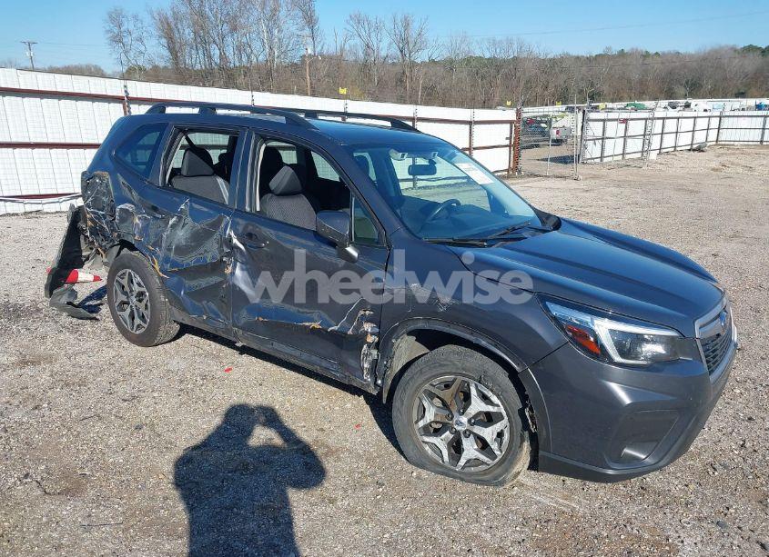 2021 Subaru Forester PREMIUM (VIN JF2SKAJCXMH556438) main photo