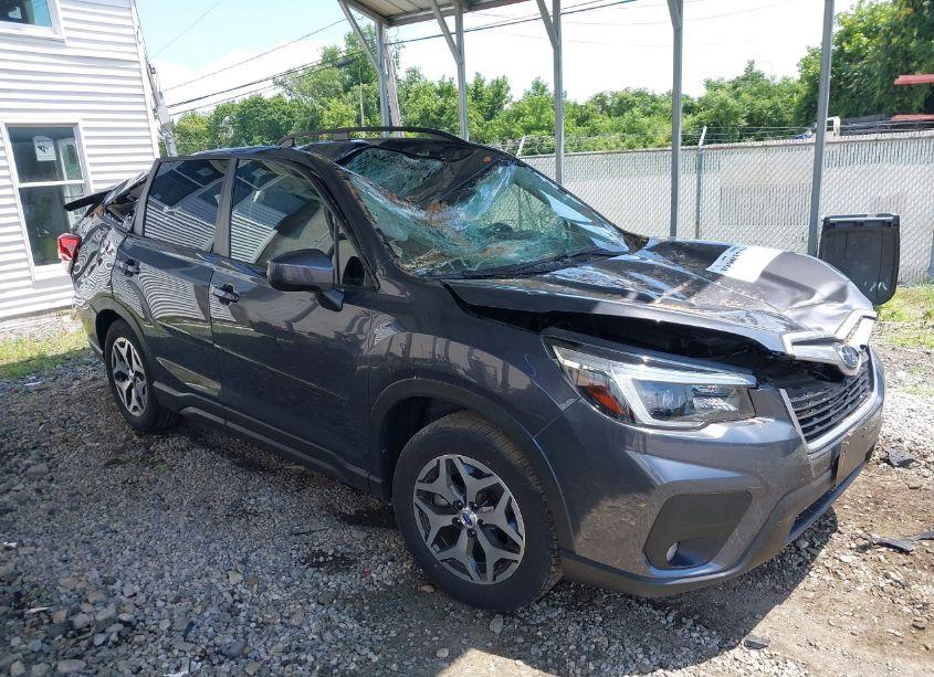 2021 Subaru Forester PREMIUM (VIN JF2SKAJCXMH557900) main photo