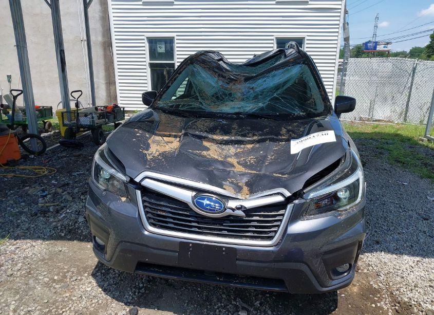 Photo 6 of 2021 Subaru Forester PREMIUM (VIN JF2SKAJCXMH557900)