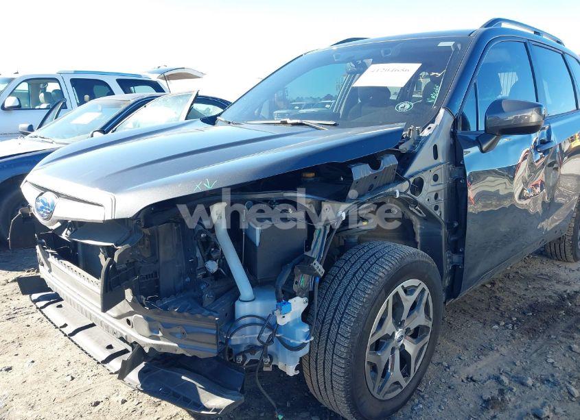 Photo 6 of 2021 Subaru Forester PREMIUM (VIN JF2SKAJCXMH557959)