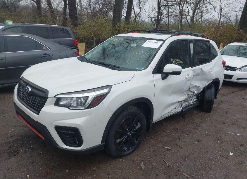 Photo 2 of 2019 Subaru Forester SPORT (VIN JF2SKAKC1KH517569)