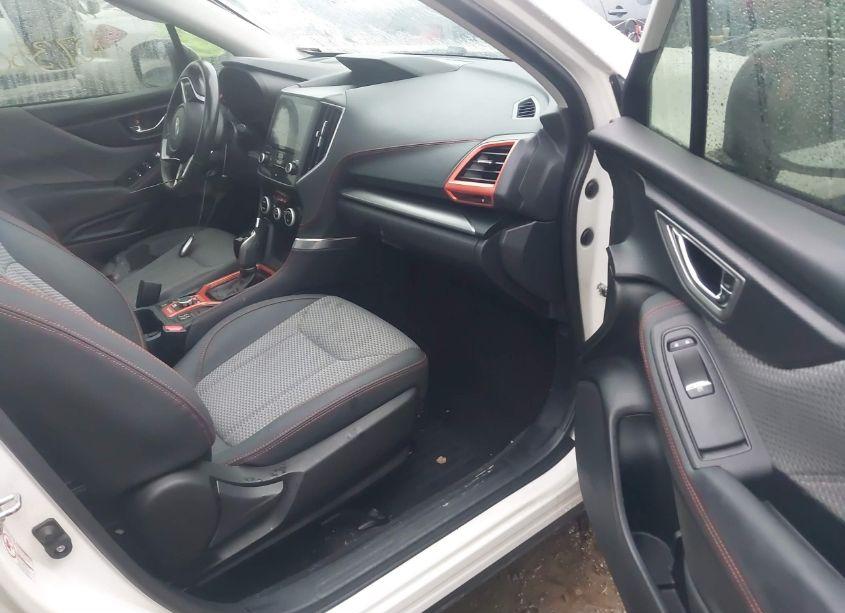 Photo 5 of 2019 Subaru Forester SPORT (VIN JF2SKAKC1KH517569)