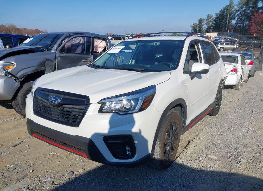 Photo 2 of 2019 Subaru Forester SPORT (VIN JF2SKAKC1KH595396)