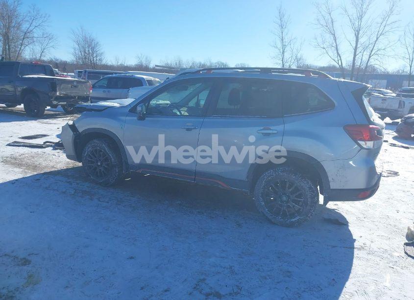 Photo 15 of 2019 Subaru Forester SPORT (VIN JF2SKAKC2KH402608)