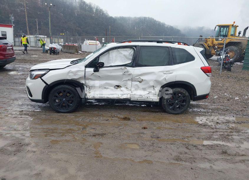 Photo 15 of 2019 Subaru Forester SPORT (VIN JF2SKAKC3KH504158)