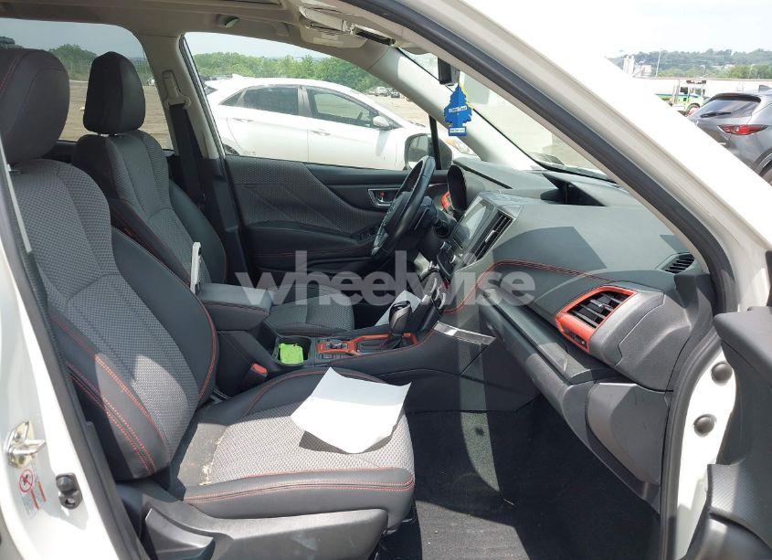 Photo 5 of 2019 Subaru Forester SPORT (VIN JF2SKAKC6KH453755)