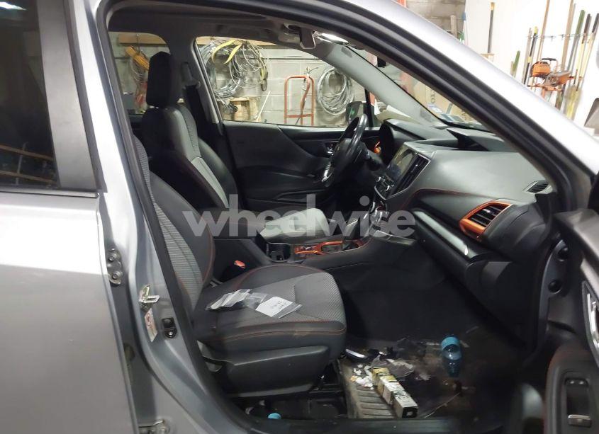 Photo 5 of 2019 Subaru Forester SPORT (VIN JF2SKAKC7KH540614)