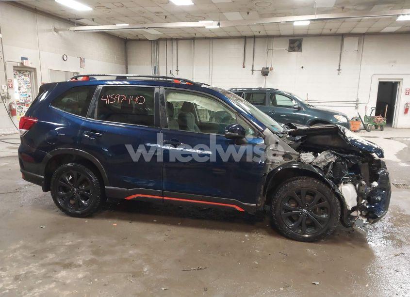 Photo 14 of 2019 Subaru Forester SPORT (VIN JF2SKAKC7KH585911)