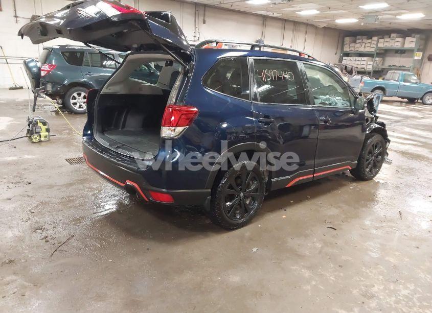 Photo 4 of 2019 Subaru Forester SPORT (VIN JF2SKAKC7KH585911)