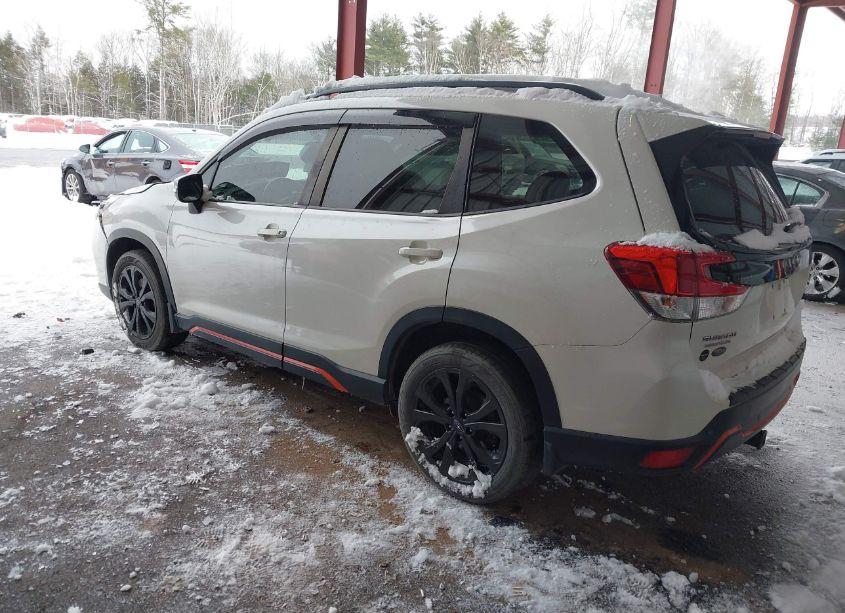 Photo 3 of 2019 Subaru Forester SPORT (VIN JF2SKAKC8KH420028)