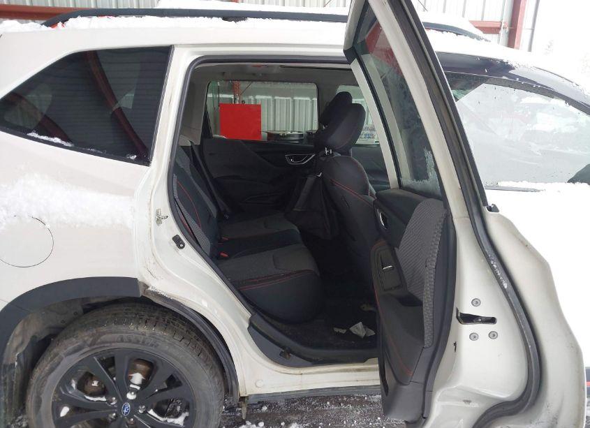 Photo 8 of 2019 Subaru Forester SPORT (VIN JF2SKAKC8KH420028)