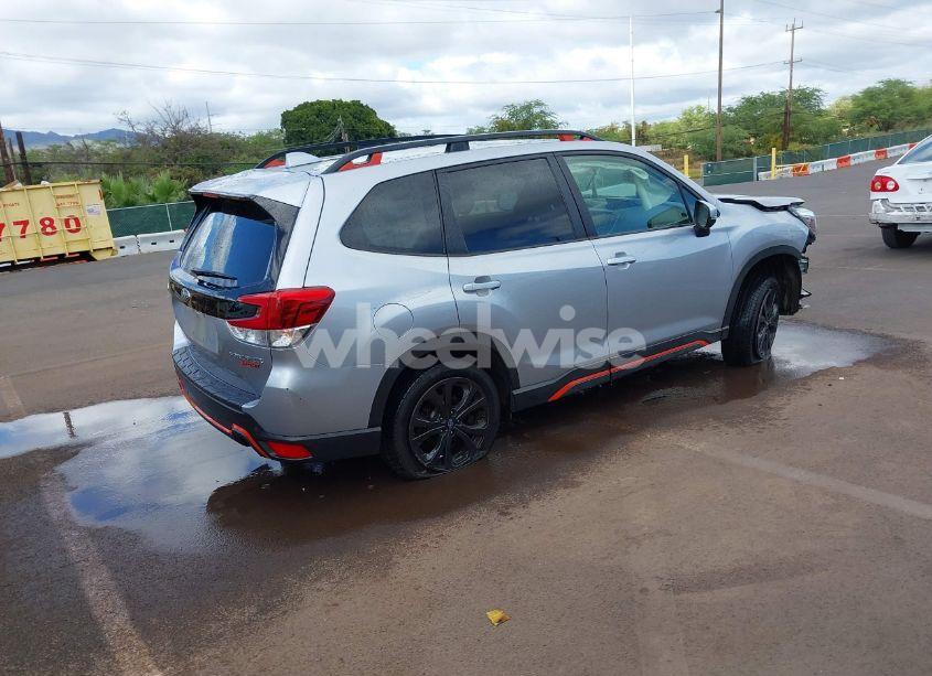 Photo 4 of 2019 Subaru Forester SPORT (VIN JF2SKAKCXKH400279)