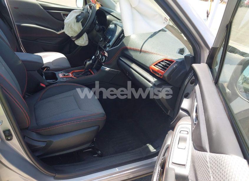 Photo 5 of 2019 Subaru Forester SPORT (VIN JF2SKAKCXKH400279)