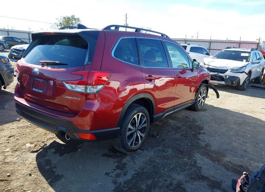 Photo 4 of 2024 Subaru Forester LIMITED (VIN JF2SKALC2RH409289)