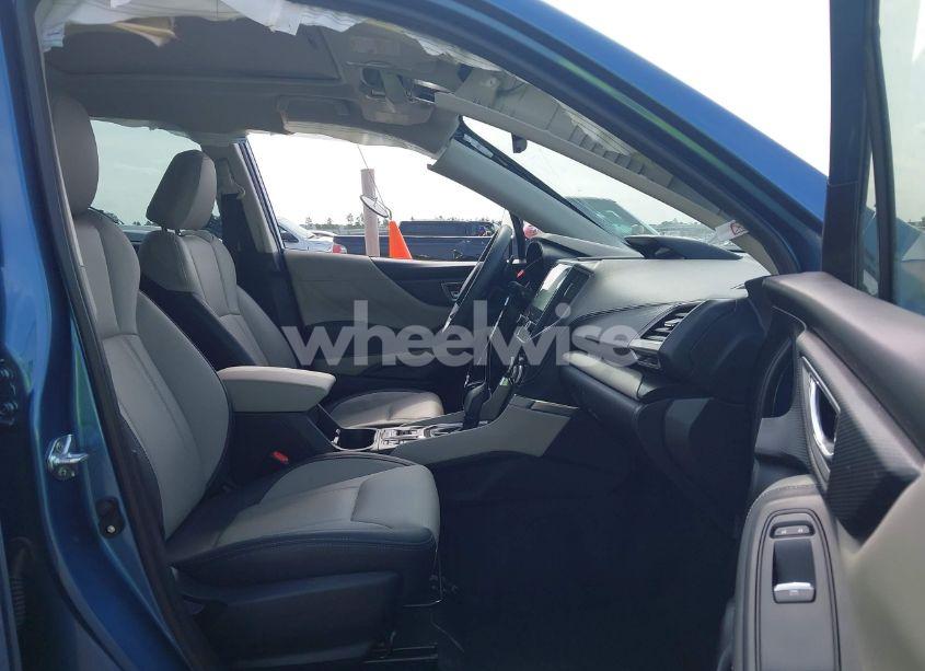 Photo 5 of 2024 Subaru Forester LIMITED (VIN JF2SKALC3RH429664)